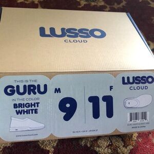 Lusso cloud guru slip ons